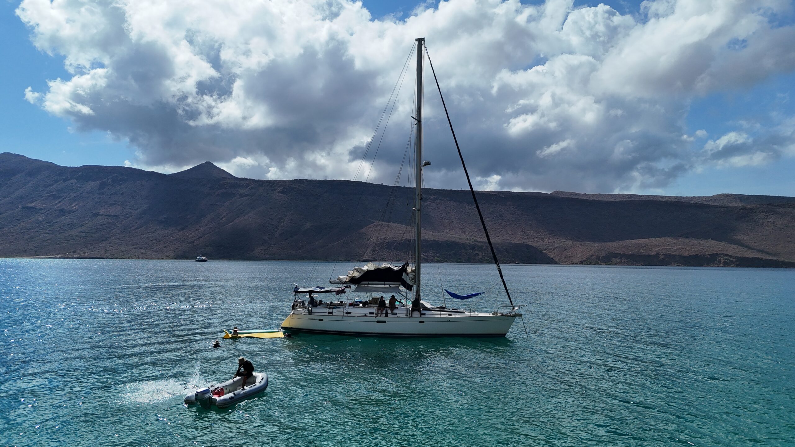 Espíritu Santo Sail